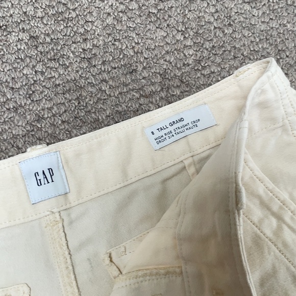 Gap High Rise Straight Crop 8 Tall - Picture 3 of 4